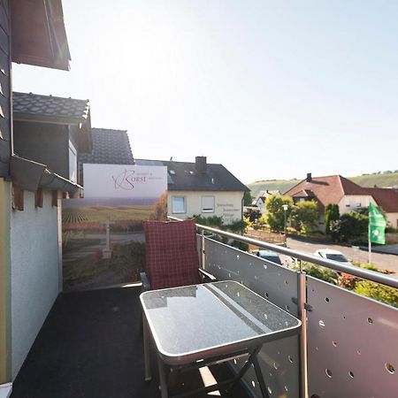 Отель Weingut Und Gastehof Borst Нордхайм Экстерьер фото